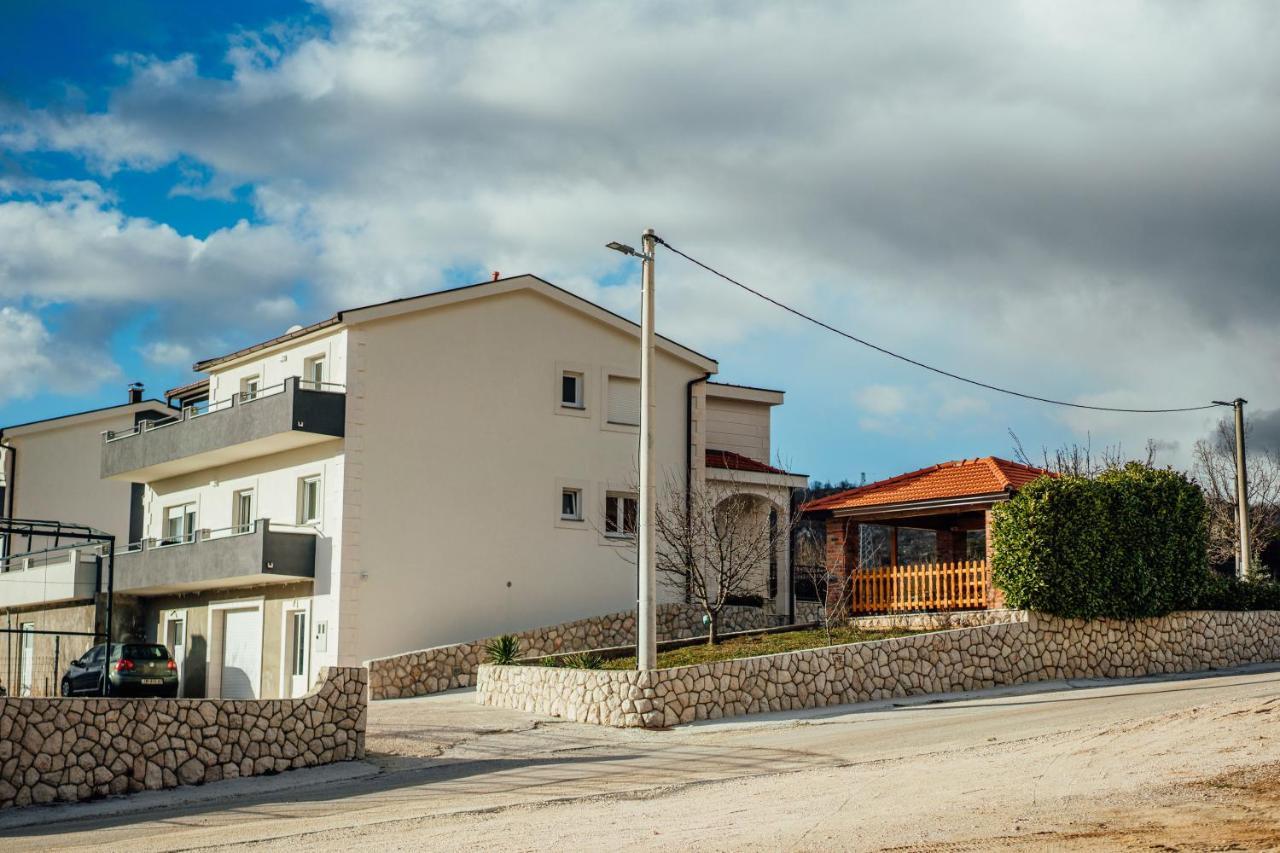 Apartman Mlikota Zagvozd Exterior photo
